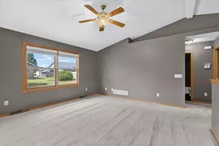 3794 Canvasback Dr, Janesville, WI 53546 - Photo 6