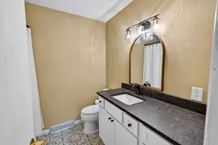 1401 Frisch Rd, Madison, WI 53711 - Photo 32