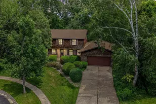 2403 Maywood Cir, Middleton, WI 53562 - Photo 8