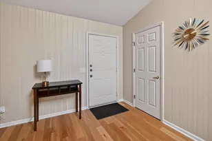 1529 Golf View Rd, Madison, WI 53704 - Photo 2