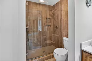 1529 Golf View Rd, Madison, WI 53704 - Photo 20
