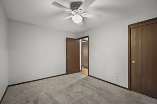 2914 Maple Grove Dr, Madison, WI 53719 - Photo 26