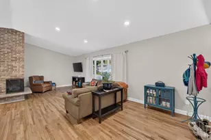 1133 Frisch Rd, Madison, WI 53711 - Photo 4