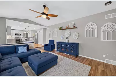 8 Darien Circle, Madison, WI 53717 - Photo 18