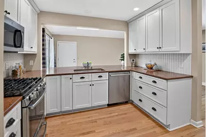 4105 Chippewa Drive, Madison, WI 53711 - Photo 4