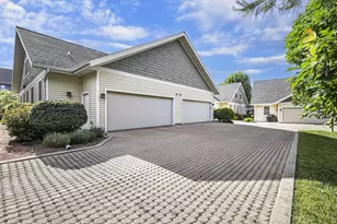 2612 Gallagher Dr, Fitchburg, WI 53711 - Photo 34