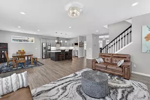 606 Tawny Elm Pkwy, Verona, WI 53593 - Photo 8