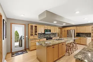 8901 Timber Wolf Trail, Madison, WI 53717 - Photo 14