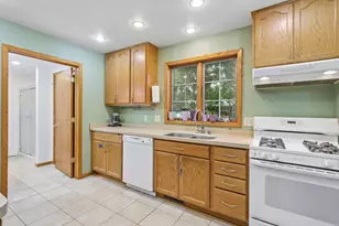 7008 Elmwood Ave, Middleton, WI 53562 - Photo 6