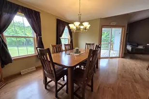 W7918 Payton Dr, Pardeeville, WI 53954 - Photo 4