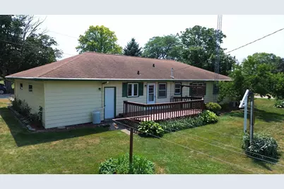 1207 23rd Street, Monroe, WI 53566 - Photo 4