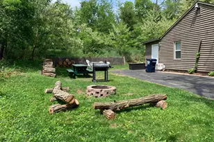 1087 E Hiawatha Dr, Wisconsin Dells, WI 53965 - Photo 12