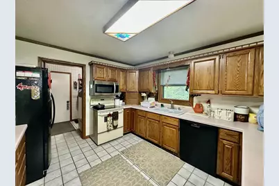311 Maple Heights Road, Marshall, WI 53559 - Photo 10