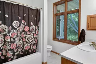 6802 Raymond Rd, Madison, WI 53719 - Photo 14