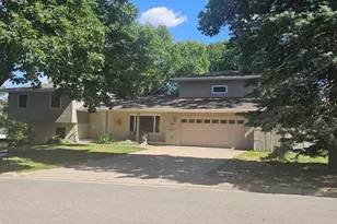 500 W Riverside Dr, Waterloo, WI 53594 - Photo 2