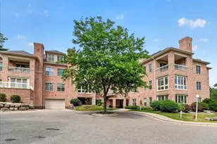 5418 Old Middleton Rd, Madison, WI 53705 - Photo 2