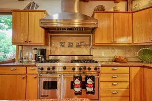 811 Farwell Dr, Madison, WI 53704 - Photo 16