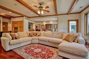 811 Farwell Dr, Madison, WI 53704 - Photo 12
