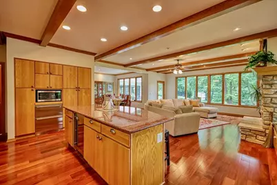 811 Farwell Drive, Madison, WI 53704 - Photo 20