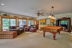 811 Farwell Dr, Madison, WI 53704 - Photo 24