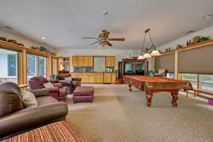 811 Farwell Dr, Madison, WI 53704 - Photo 26