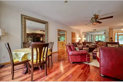 811 Farwell Drive, Madison, WI 53704 - Photo 8