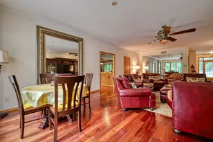 811 Farwell Dr, Madison, WI 53704 - Photo 8