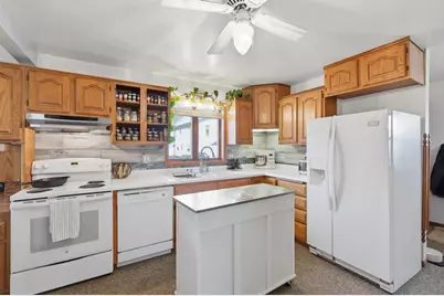 113-115 S Beebe Street, Marshall, WI 53559 - Photo 10
