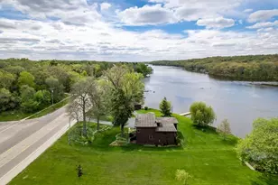 3004 Riverside Dr, Beloit, WI 53511 - Photo 2