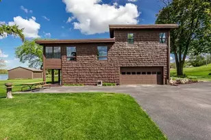 3004 Riverside Dr, Beloit, WI 53511 - Photo 4