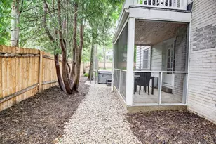 207 S Owen Dr, Madison, WI 53705 - Photo 40