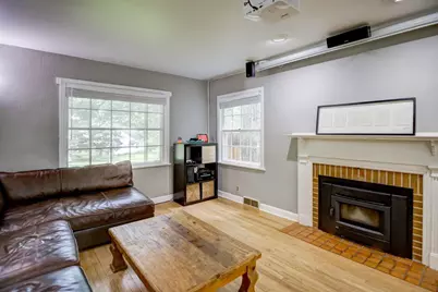 207 S Owen Drive, Madison, WI 53705 - Photo 4