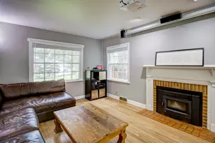 207 S Owen Dr, Madison, WI 53705 - Photo 4