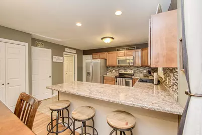 811 S Madison Street, Cuba City,  53807 - Photo 6