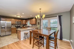 811 S Madison St, Cuba City,  53807 - Photo 4