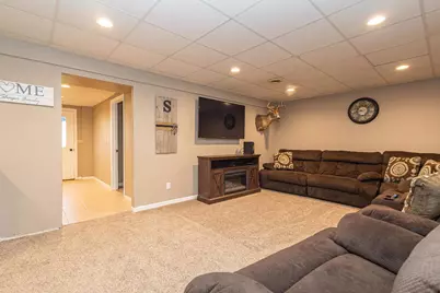 811 S Madison Street, Cuba City,  53807 - Photo 20
