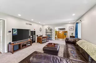 833 River St, Portage, WI 53901 - Photo 10