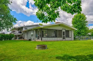 833 River St, Portage, WI 53901 - Photo 2