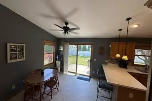 3718 Labrador Dr, Janesville, WI 53546 - Photo 10