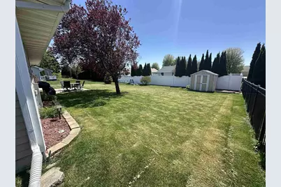 3718 Labrador Drive, Janesville, WI 53546 - Photo 4