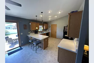 3718 Labrador Drive, Janesville, WI 53546 - Photo 8