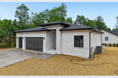 386 Oakbrook Drive, Lake Delton, WI 53965 - Photo 64