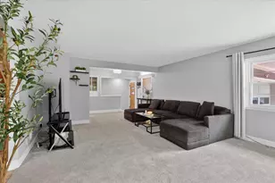 1210 N Randall Ave, Janesville, WI 53545 - Photo 10