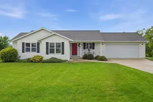 W5364 Windmill Ridge Rd, New Glarus, WI 53574 - Photo 2