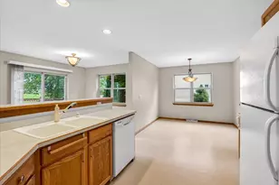 1331 Swordleaf Ln, Sun Prairie, WI 53590 - Photo 10