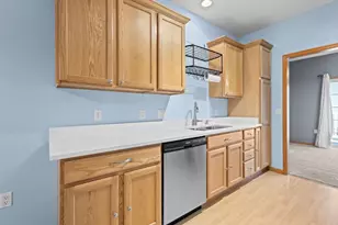 3829 Maple Grove Dr, Madison, WI 53719 - Photo 20