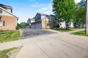 3829 Maple Grove Dr, Madison, WI 53719 - Photo 8