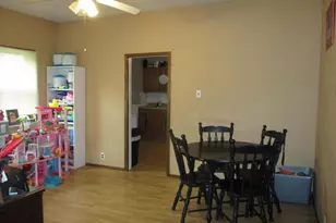 215 S Prairie St, Prairie Du Chien, WI 53821 - Photo 8