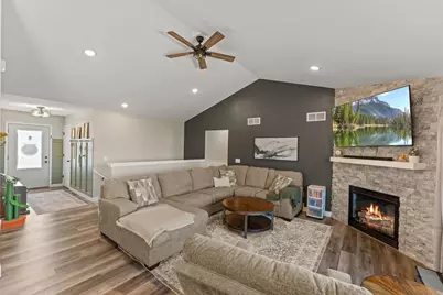 2055 Willow Run, Reedsburg, WI 53959 - Photo 16
