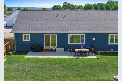 2055 Willow Run, Reedsburg, WI 53959 - Photo 10